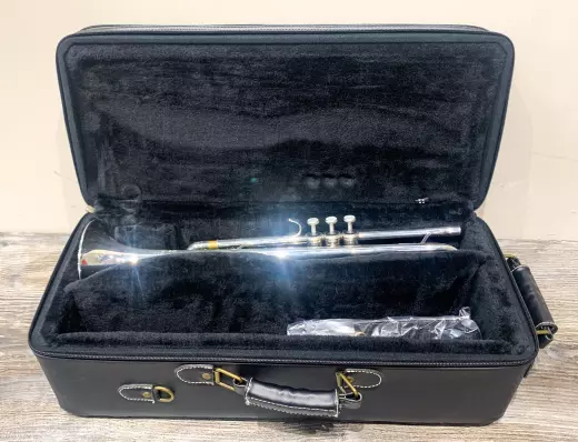 Yamaha Band - Xeno (II) Bb Trumpet - ML Bore - Gold Brass Bell - Silver Plated 2